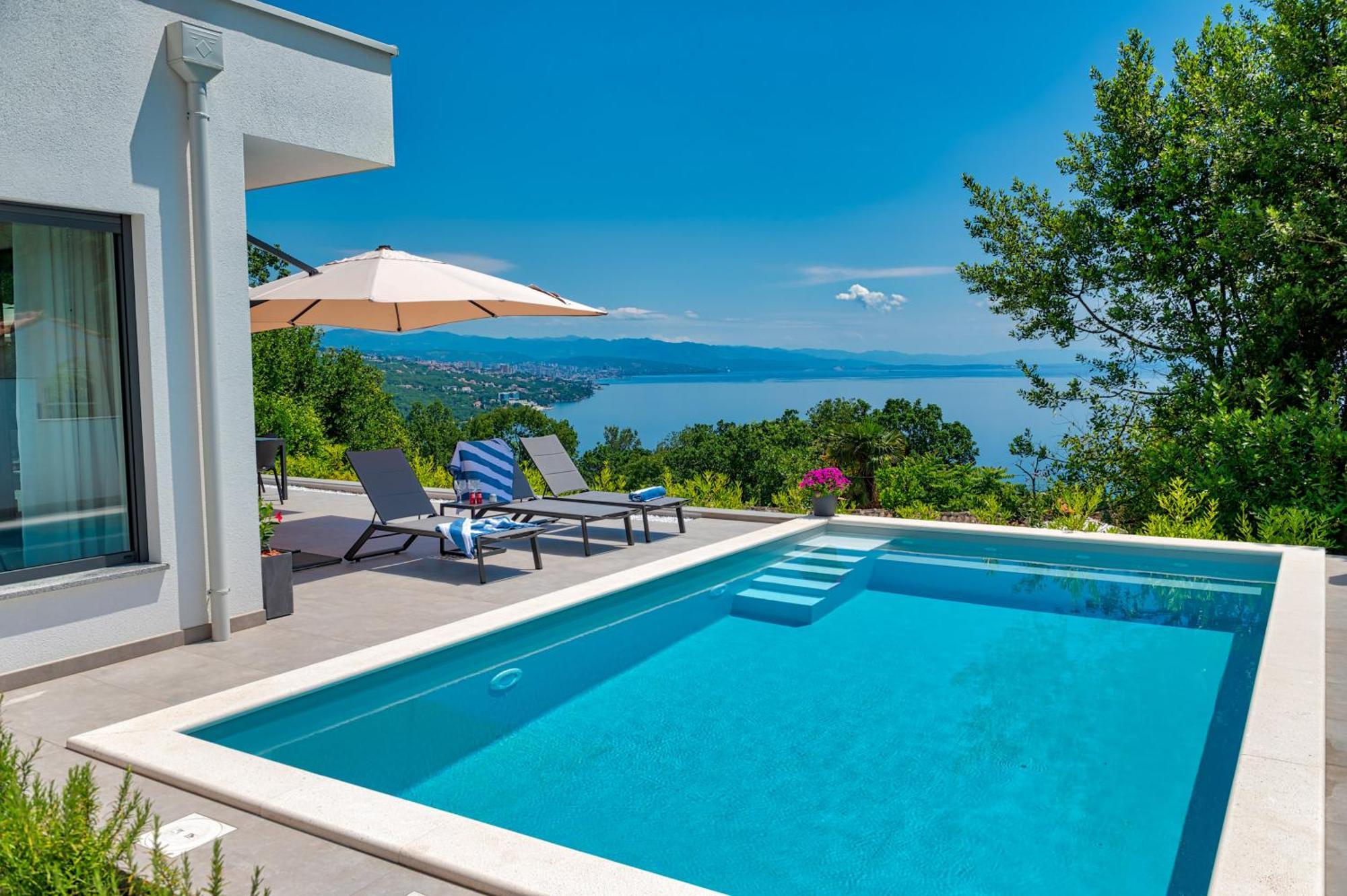 Villa Casa Marta With Pool And Sea View